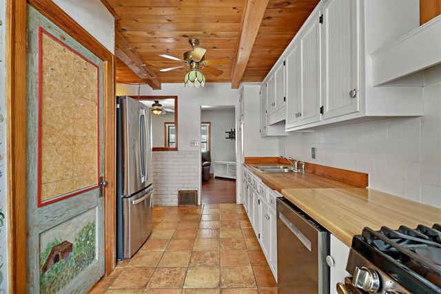 427 9th PLACE, Kenosha, WI 53140