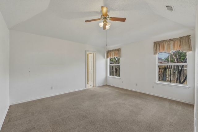 500 Bluebonnet Drive, Burleson, TX 76028