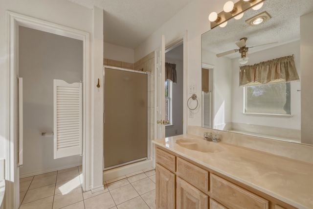 500 Bluebonnet Drive, Burleson, TX 76028