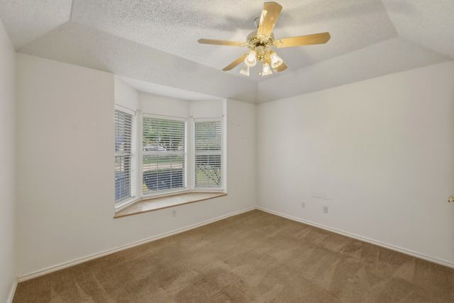 500 Bluebonnet Drive, Burleson, TX 76028