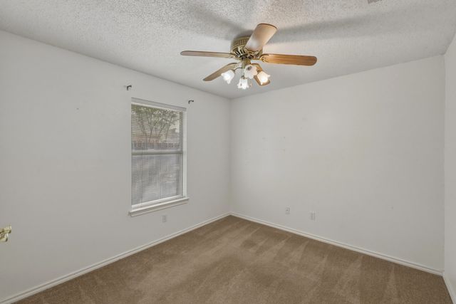 500 Bluebonnet Drive, Burleson, TX 76028