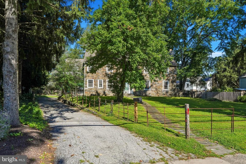 391 E MONTGOMERY AVE #, WYNNEWOOD, PA 19096 — photo 3
