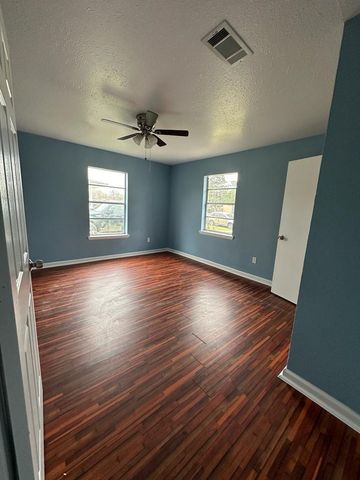 7301 Brockley Lane, Houston, TX 77087