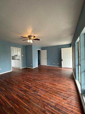 7301 Brockley Lane, Houston, TX 77087