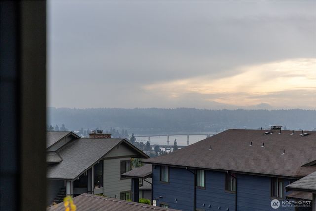 3560 Narrows View Lane NE #5-201, Bremerton, WA 98310