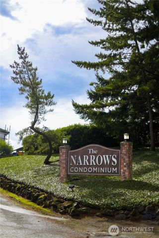 3560 Narrows View Lane NE #5-201, Bremerton, WA 98310