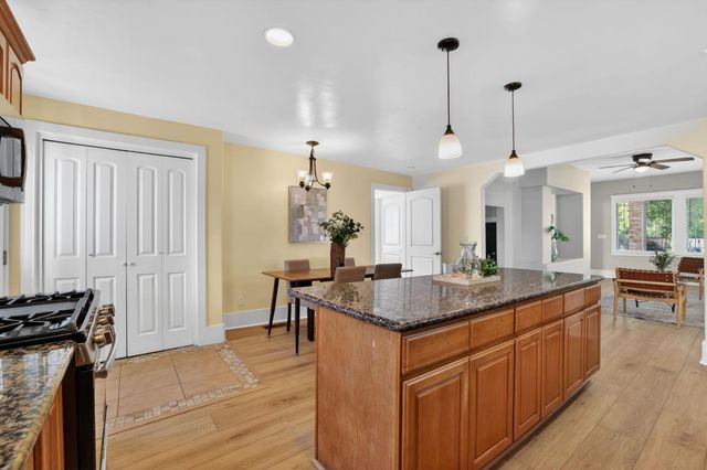 3420 9th Ave, Sacramento, CA 95817