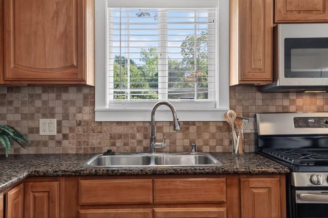 3420 9th Ave, Sacramento, CA 95817