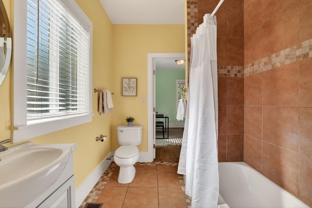 3420 9th Ave, Sacramento, CA 95817