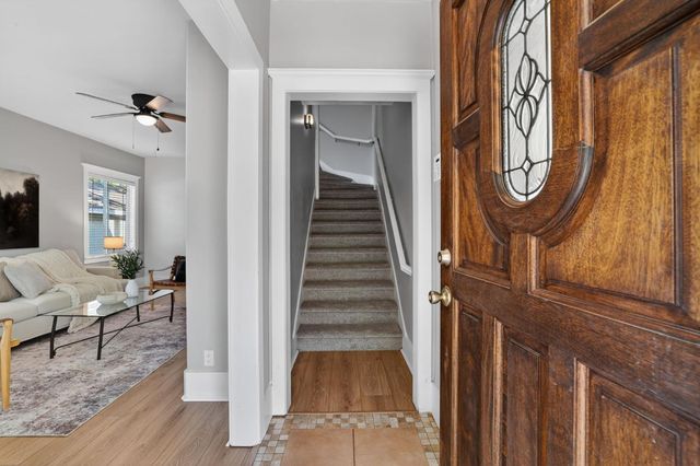 3420 9th Ave, Sacramento, CA 95817