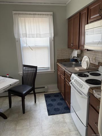 56 Cornell Street 2nd floor, Williston Park, NY 11596