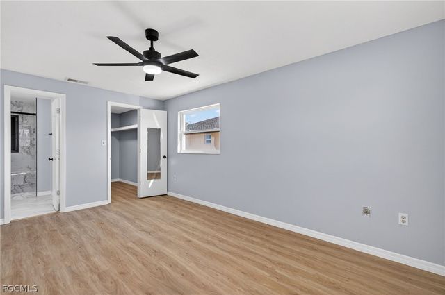 876 Linnaen TER NW, Port Charlotte, FL 33948