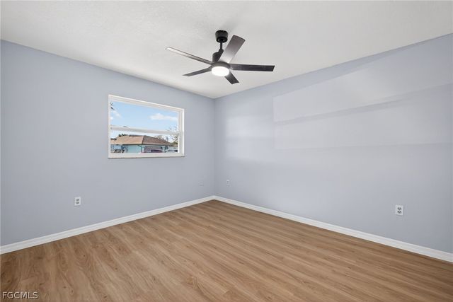 876 Linnaen TER NW, Port Charlotte, FL 33948