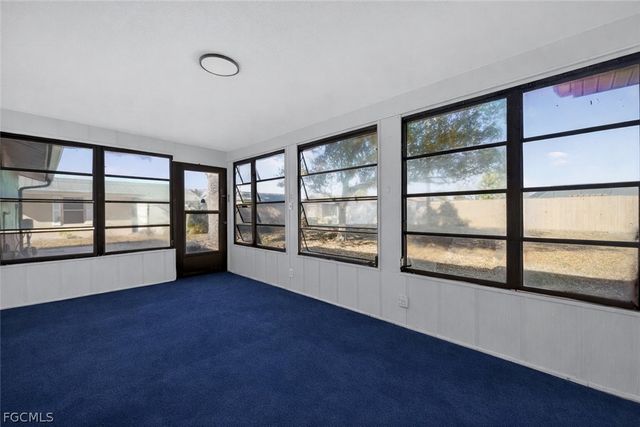 876 Linnaen TER NW, Port Charlotte, FL 33948