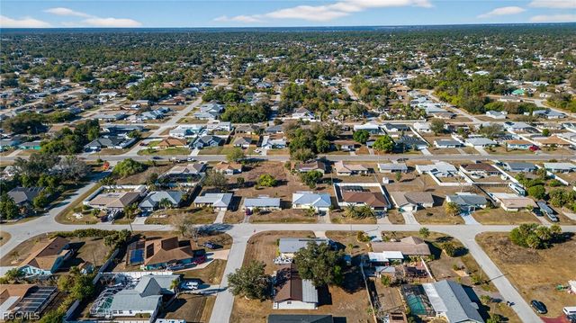 876 Linnaen TER NW, Port Charlotte, FL 33948