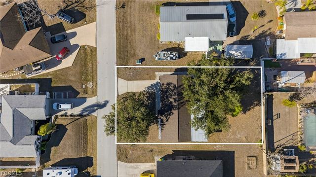 876 Linnaen TER NW, Port Charlotte, FL 33948