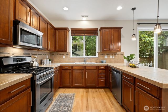 18024 29th Drive SE, Bothell, WA 98012