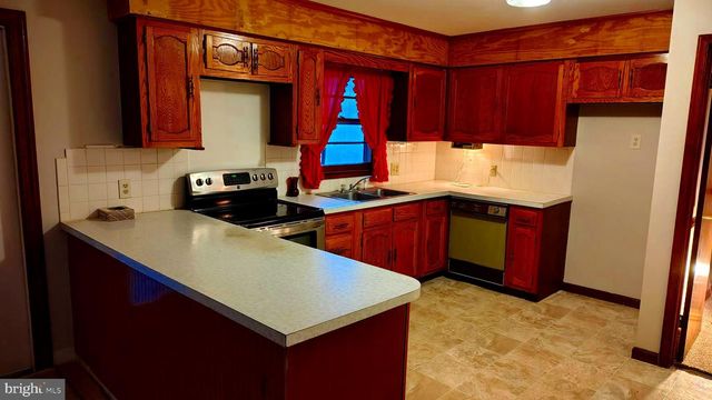 802 OXFORD CIR, Salisbury, MD 21804