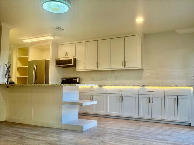 5800 Lumberdale Road 89, Houston, TX 77092