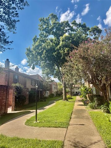 5800 Lumberdale Road 89, Houston, TX 77092