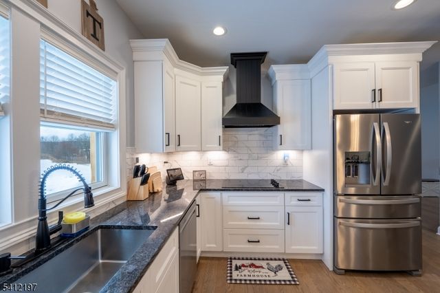 27 Sterling Dr, Wantage Twp., NJ 07461