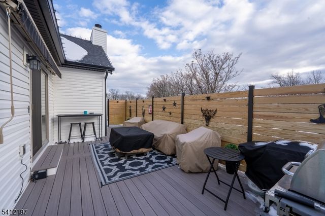 27 Sterling Dr, Wantage Twp., NJ 07461