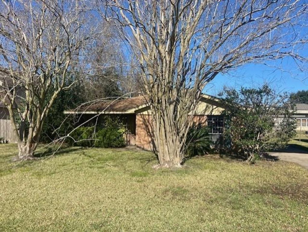 3005 Barberry Drive, Houston, TX 77051