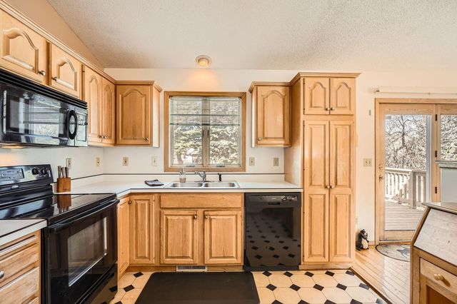 2100 Highland Drive, Hastings, MN 55033