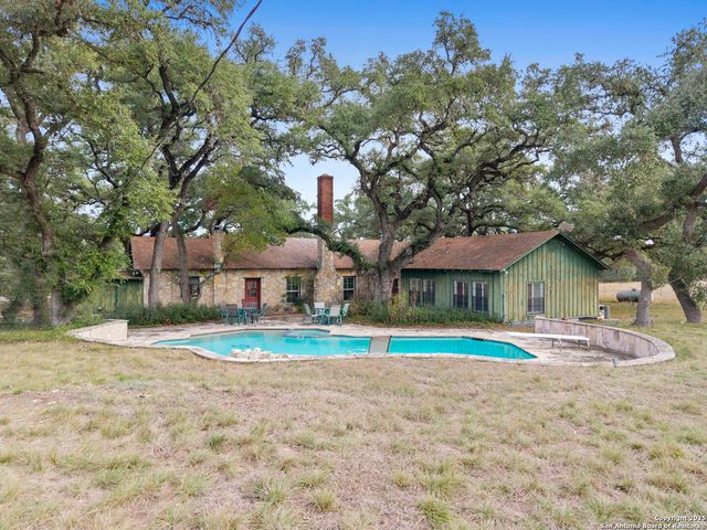 315 Flying R Ranch, Spring Branch, TX 78070