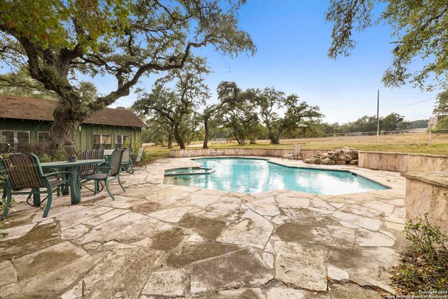 315 Flying R Ranch, Spring Branch, TX 78070