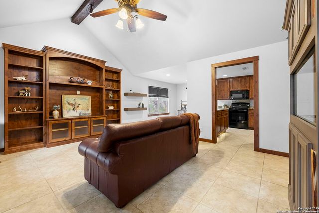 315 Flying R Ranch, Spring Branch, TX 78070