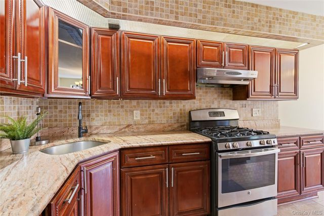 16306 71st Avenue 1323, Fresh Meadows, NY 11365