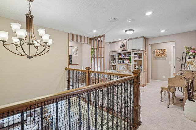 5928 Pinnacle Circle NE, Prior Lake, MN 55372