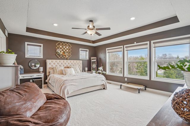 5928 Pinnacle Circle NE, Prior Lake, MN 55372