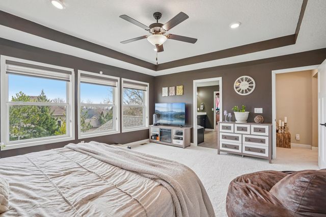 5928 Pinnacle Circle NE, Prior Lake, MN 55372