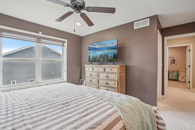 5928 Pinnacle Circle NE, Prior Lake, MN 55372