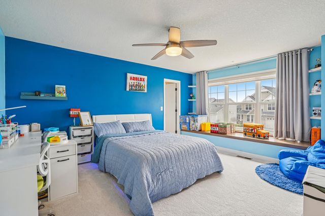 5928 Pinnacle Circle NE, Prior Lake, MN 55372