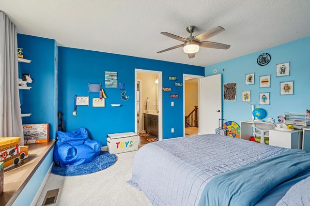 5928 Pinnacle Circle NE, Prior Lake, MN 55372