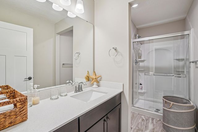 5928 Pinnacle Circle NE, Prior Lake, MN 55372