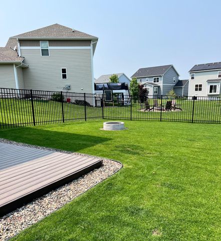 5928 Pinnacle Circle NE, Prior Lake, MN 55372