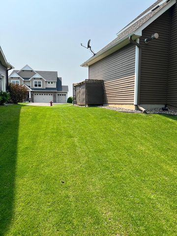 5928 Pinnacle Circle NE, Prior Lake, MN 55372