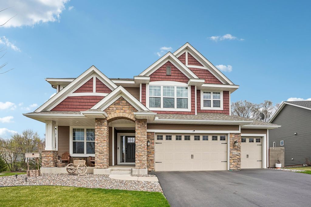 5928 Pinnacle Circle NE, Prior Lake, MN 55372