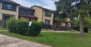 5278 Somerset LANE S, Greenfield, WI 53221