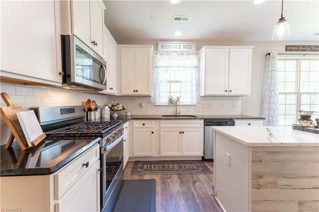 4593 Olivine Lane, Pfafftown, NC 27040