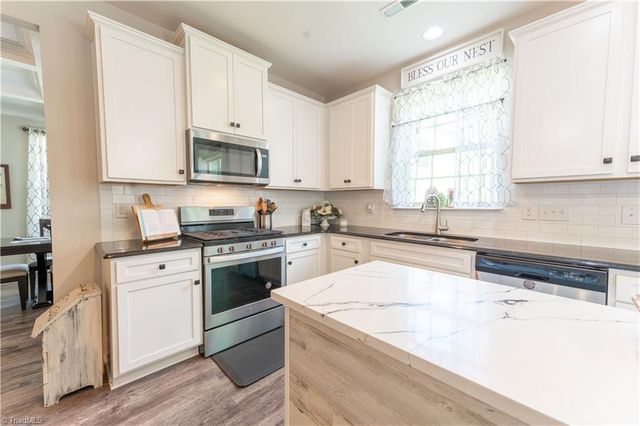 4593 Olivine Lane, Pfafftown, NC 27040