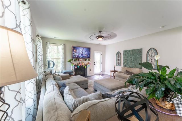 4593 Olivine Lane, Pfafftown, NC 27040