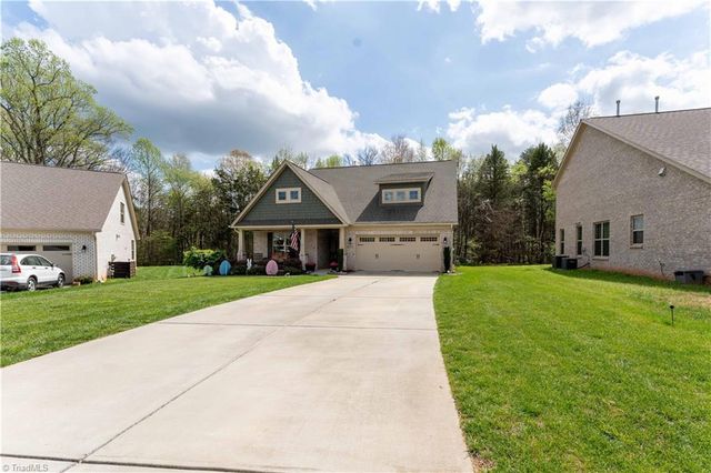 4593 Olivine Lane, Pfafftown, NC 27040