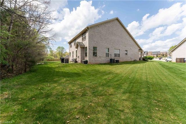 4593 Olivine Lane, Pfafftown, NC 27040