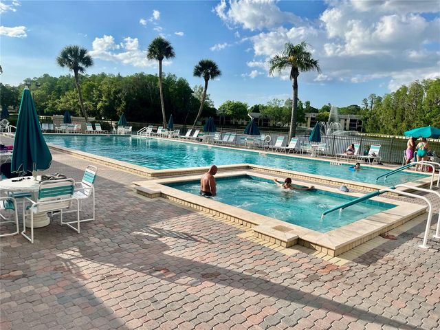 1423 PINE GLEN LANE H2, Tarpon Springs, FL 34688