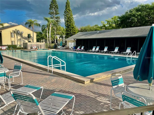 1423 PINE GLEN LANE H2, Tarpon Springs, FL 34688